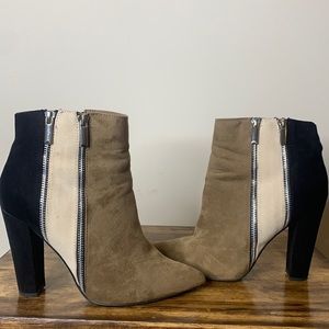 Tri color bootie size 9